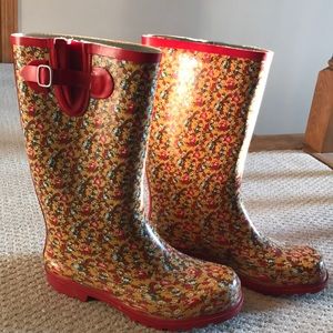 🔥PRICE DROP🔥Floral Rain Boots